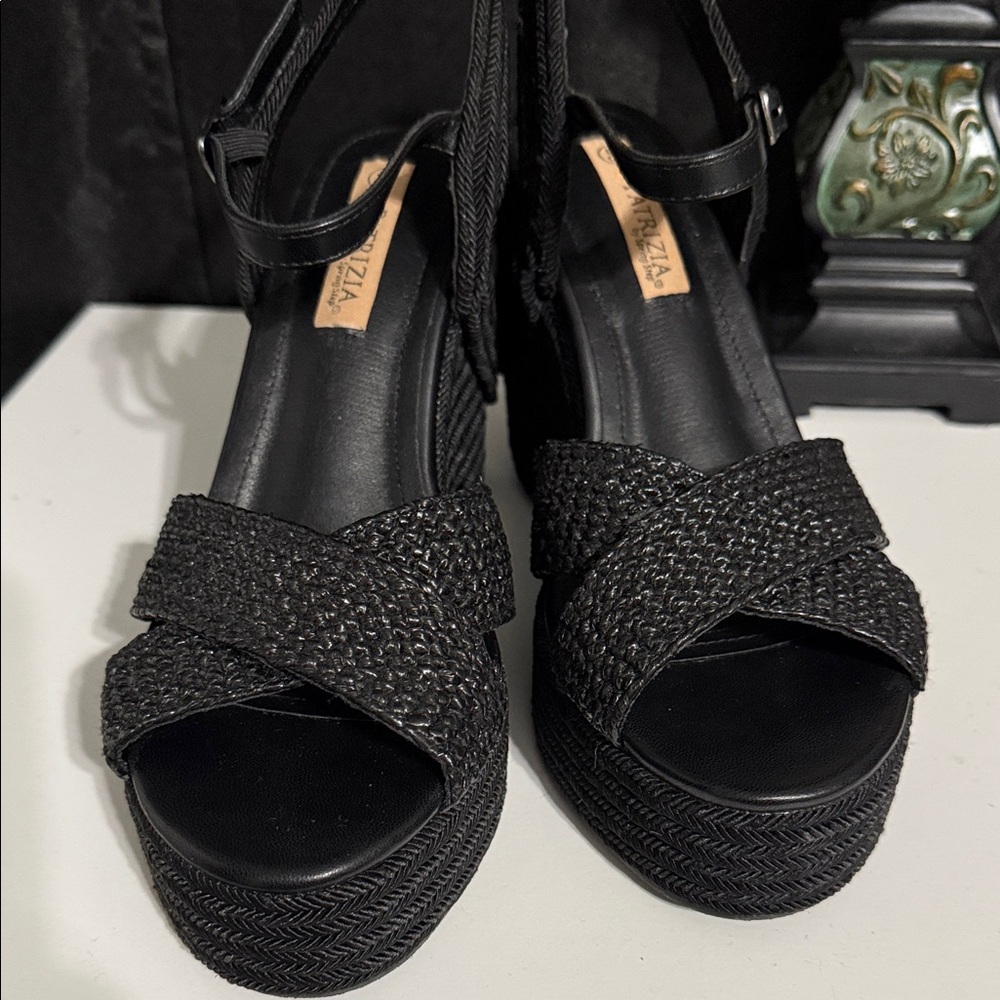 Platform Espadrille Wedge Sandals - Black